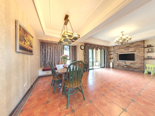 整租·华润二十四城二期 4室1厅 东/东南