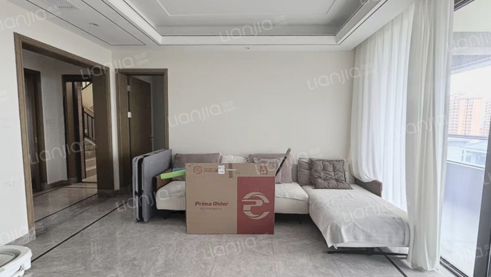 绿城蓝湾小镇·香樟苑二手房实景图