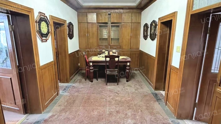 物资局小区 4室2厅 南 北-餐厅