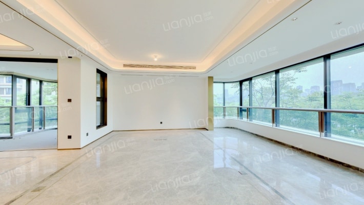 香港置地衿湖翠林云峯二期二手房实景图