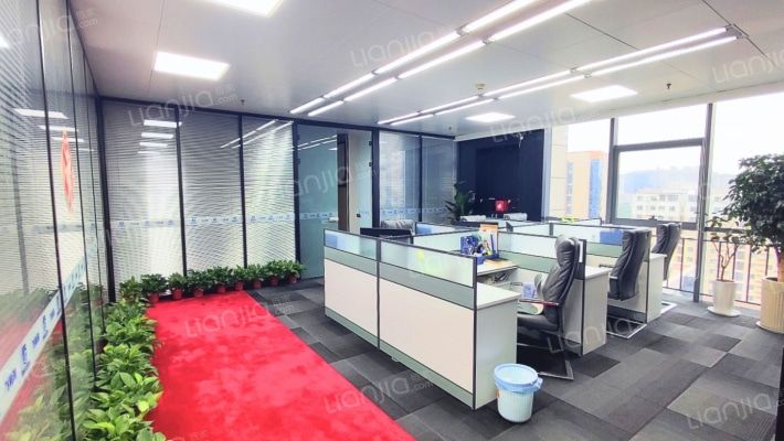 美盛中心二手房实景图