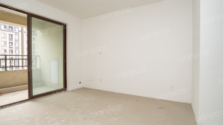 句容城西商品博览中心二手房实景图