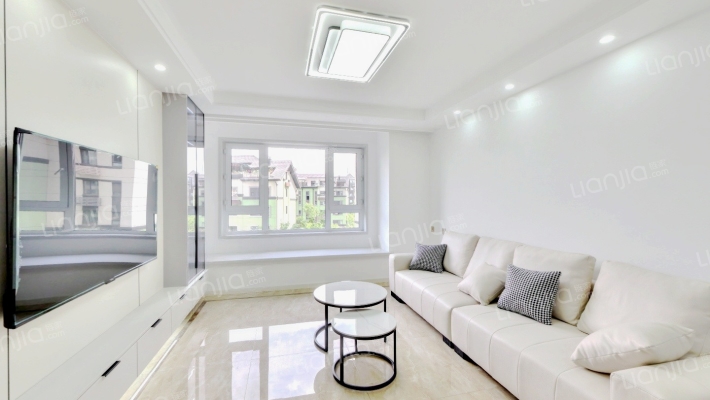 万科莱茵小镇二手房实景图