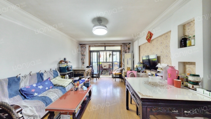 施镇公寓二手房实景图