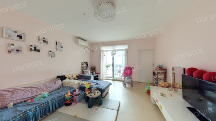 都市芳园锦湖园二手房实景图