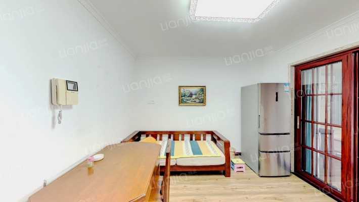 恒荣国际广场二手房实景图