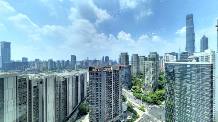 世茂滨江花园二手房实景图