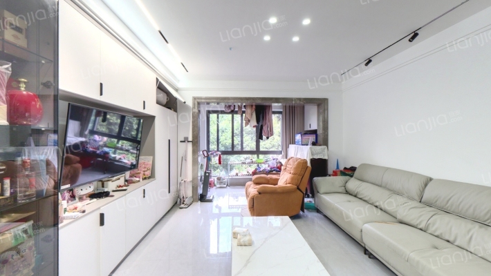 利海尖东半岛花园二手房实景图