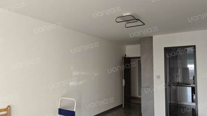 大社区 高绿化，配套齐全，北京公交直达小区。-餐厅