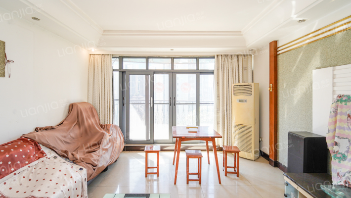 索特小区二手房实景图