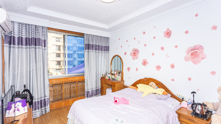 储运小区二手房实景图