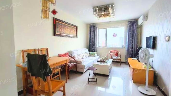 保运鑫苑二手房实景图