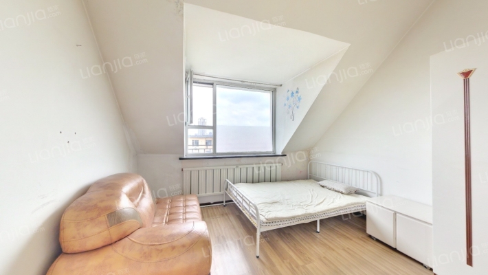 盈胜花园二手房实景图