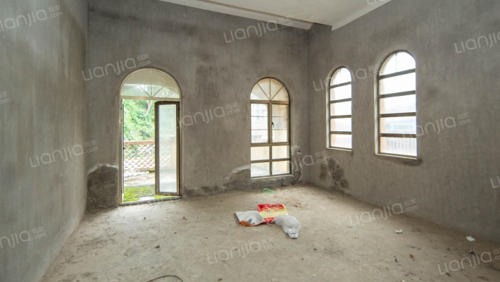 山外山二手房实景图