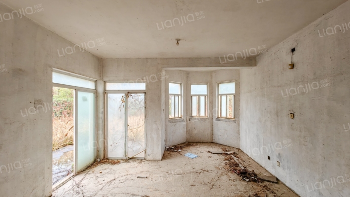 保利国际高尔夫花园意大利庄园二手房实景图