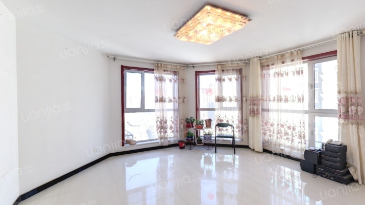 蓝水假日二手房实景图