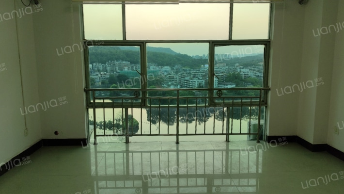 银湖大厦二手房实景图