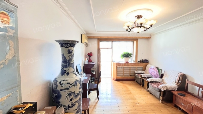 宏伟路二手房实景图