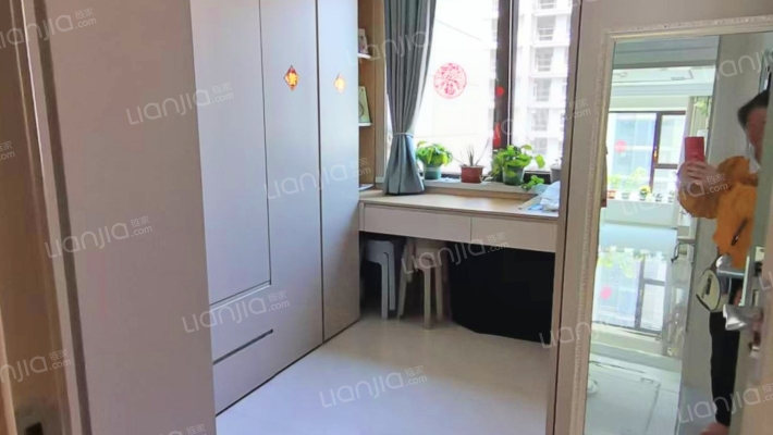 央企现房央企现房 集中供暖 南北通透 明厨明卫-卧室C