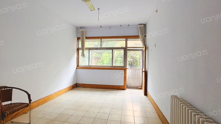 齐民思酒厂家属院二手房实景图