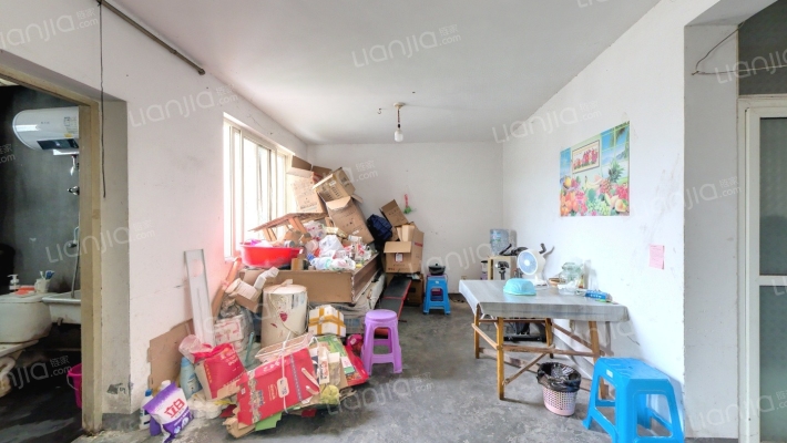 天明花苑B区二手房实景图