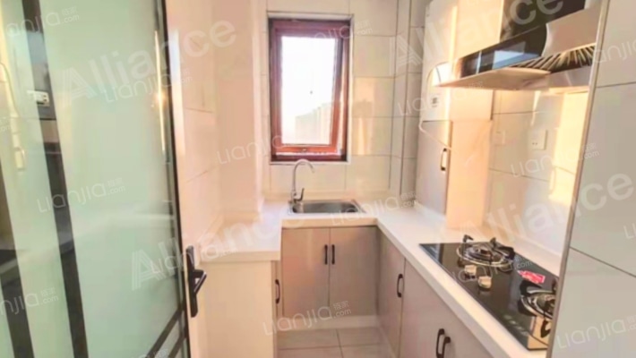 通燃气 西向大一居 精装修 高楼层 采光好 满二-厨房