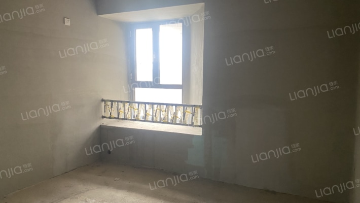 全南两居毛坯房，高楼层，采光好，无遮挡。-卧室B