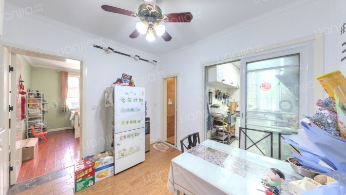 青山村二手房实景图