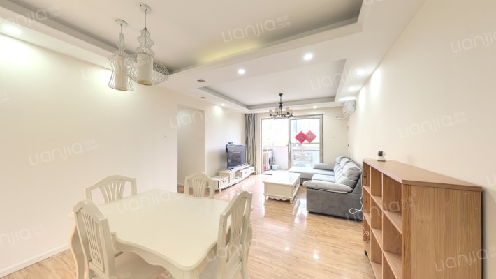 嘉隆星苑二手房实景图