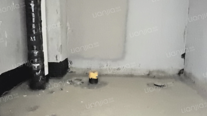 小区位于高尔夫别墅里看房方便安保措施齐全环境优美-卫生间