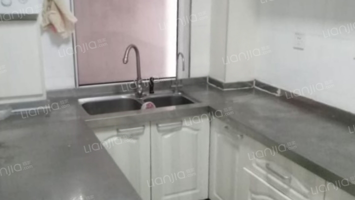 南关房本满二配套齐全大户型三世同堂-厨房