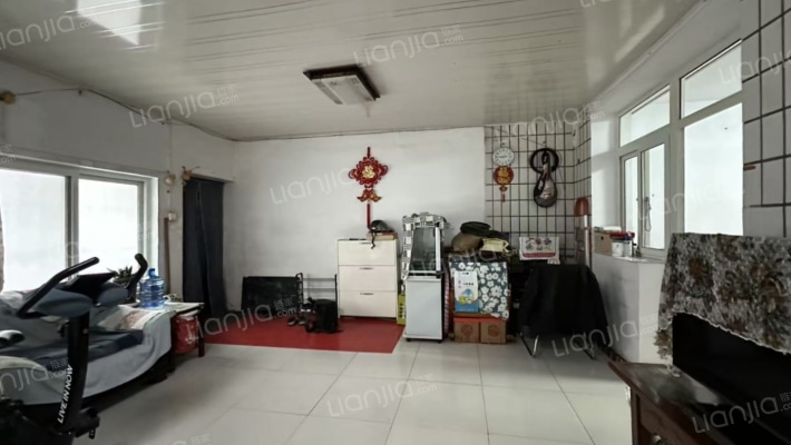 康佳街二手房实景图