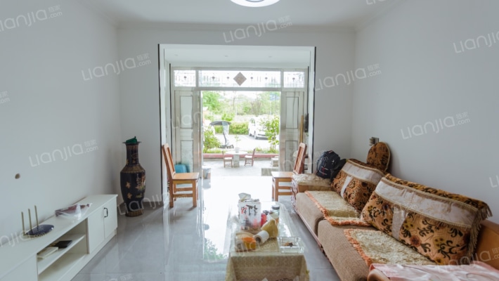 在水一方一期B区二手房实景图