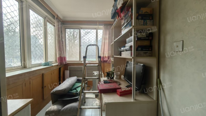 学园小区 3室2厅 南 北-阳台