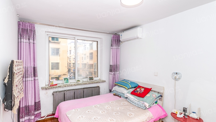 六纬路学区铁路市政楼二手房实景图