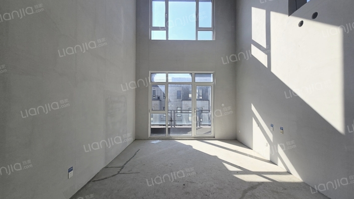 龙湖阳光城云峰原著B14二手房实景图