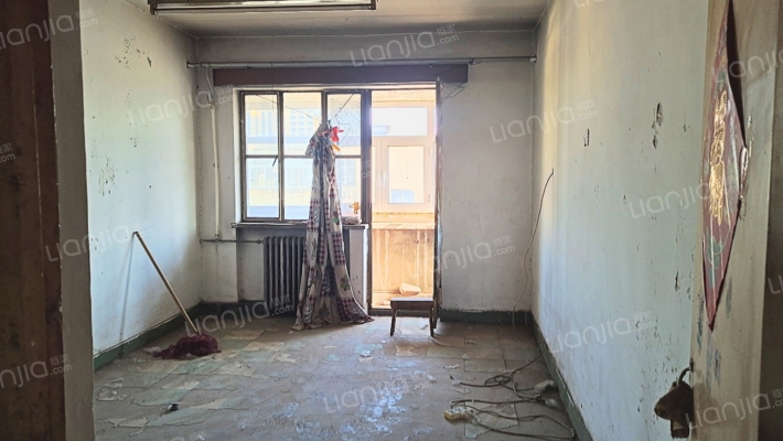 建设局住宅小区 3室1厅 南 北-卧室A
