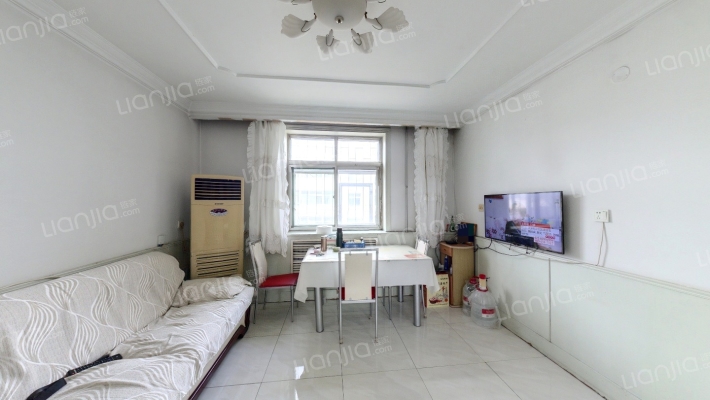 新兴小区二手房实景图