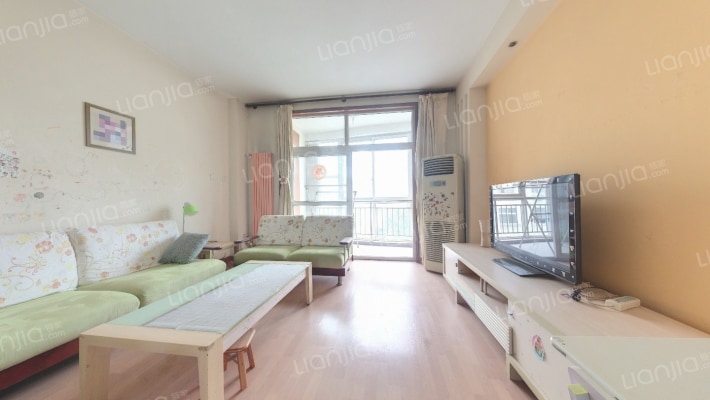 怡景花城二手房实景图