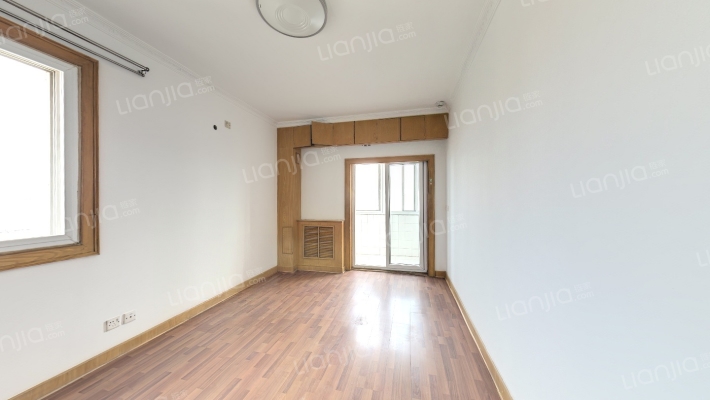 槐柏树后街二手房实景图