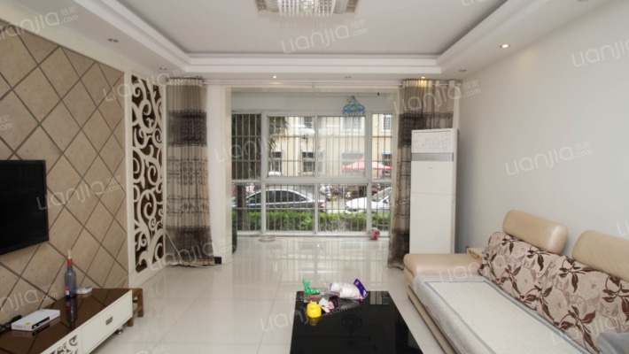 新新苑小区二手房实景图