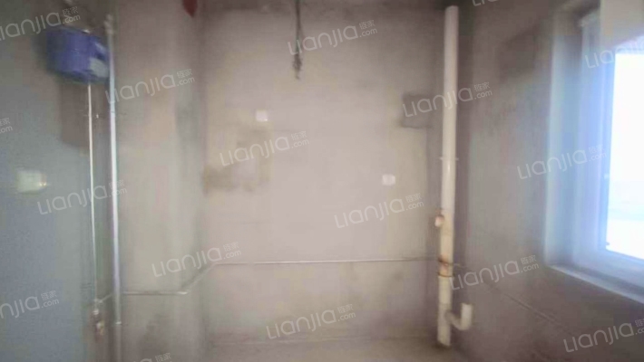 北京界三利中和城南北通透大两居，户型好门口838车站-厨房