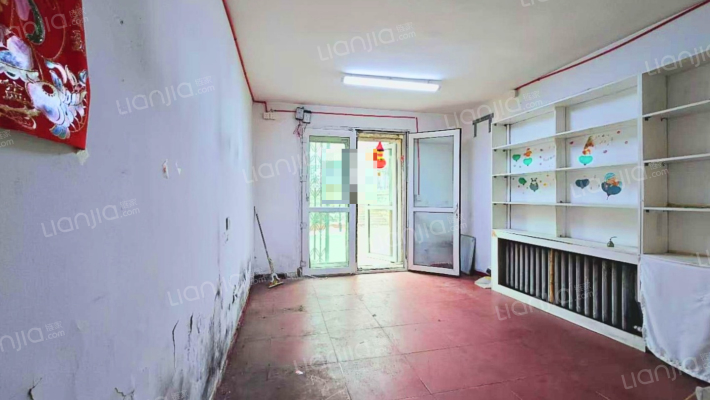 天鹅出租车公司家属楼二手房实景图