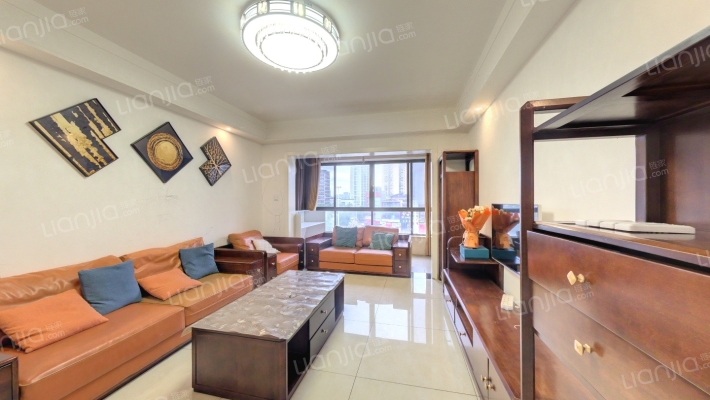 艺锦湾五期二手房实景图