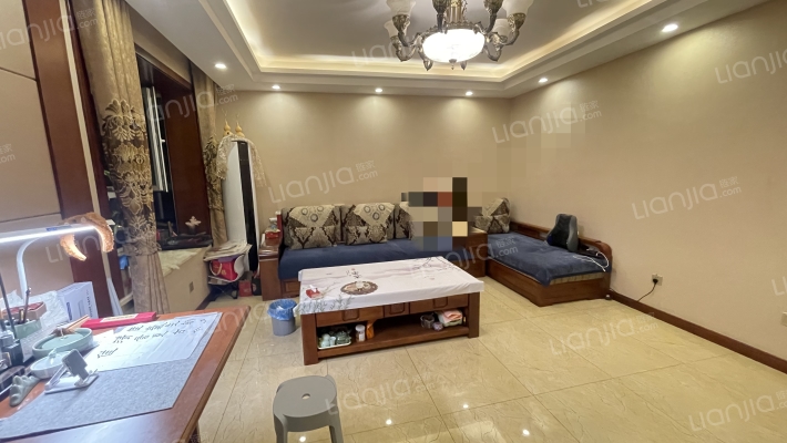 新华凯悦小区二手房实景图