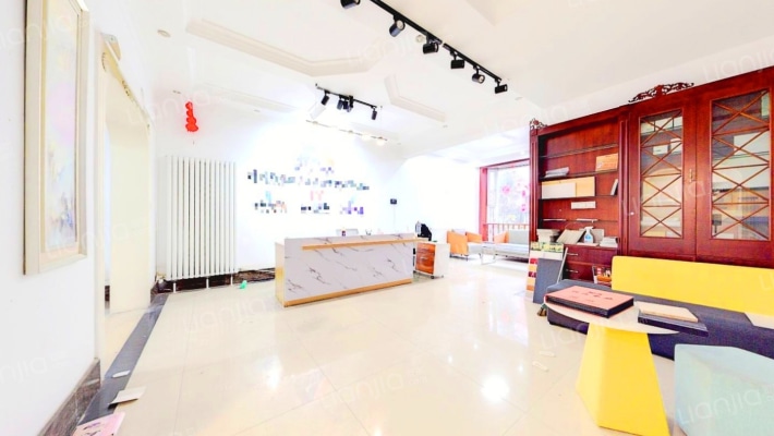 皇家别墅二手房实景图