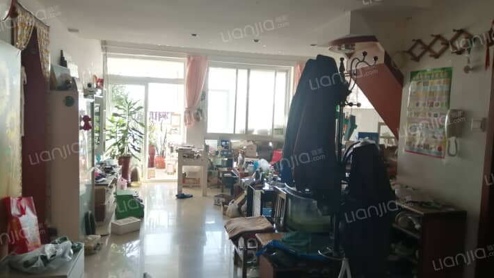 仙颐园顶层带阁楼，价格可谈，一个卧室不算面积-客厅B