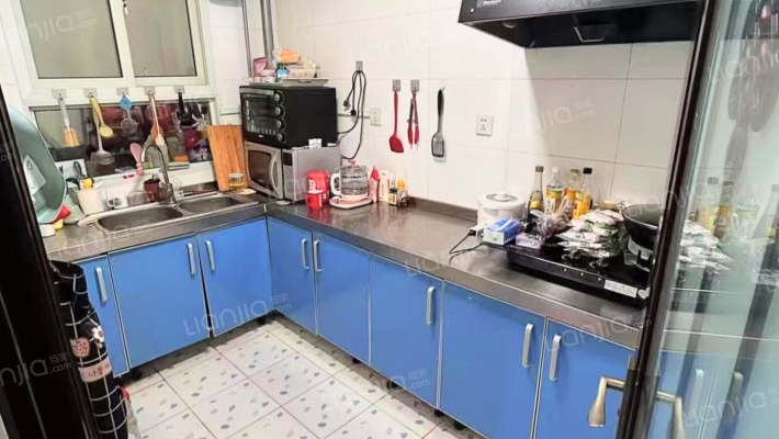 范阳路香港豪庭精装两居本满五唯一-厨房