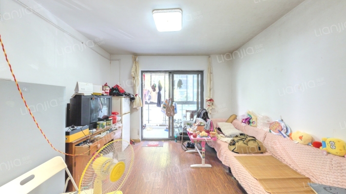 管社山家园二手房实景图