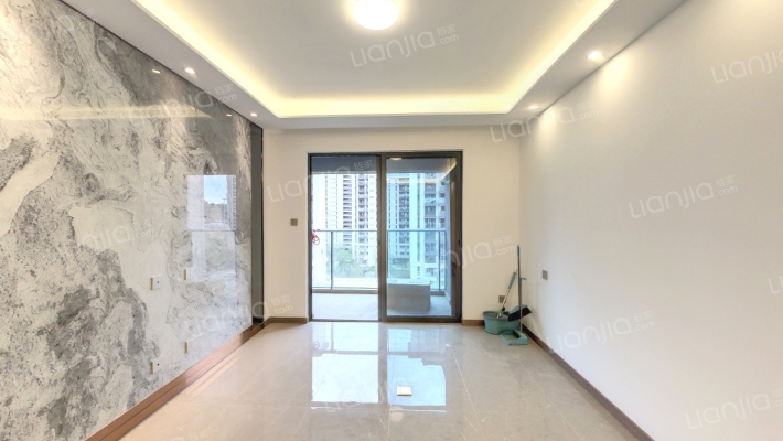 龙湖盛天景粼天著二手房实景图